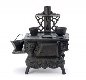 bigstockphoto_Old_Miniature_Stove_4396381[1]