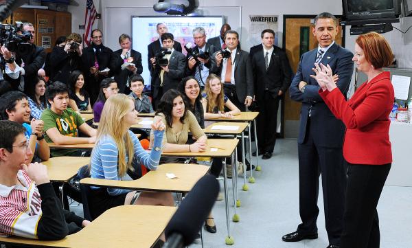 OBAMA-VISITS-A-SCHOOL